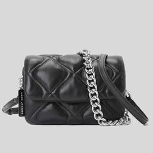 Marc Jacobs Women’s Black Quilted Smooth Leather Chain Shoulder Bag Crossbody